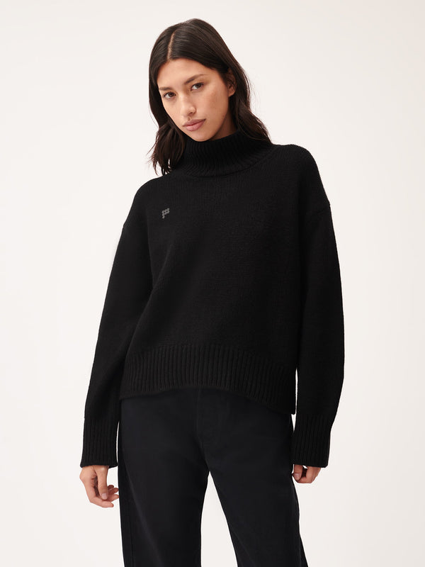 PANGAIA Women's Recycled Cashmere Turtleneck Sweater black 